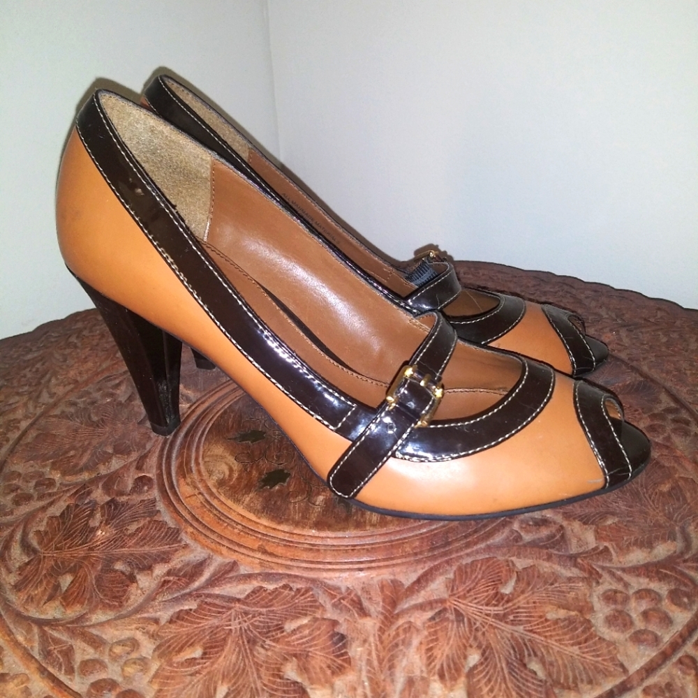 Etienne Aigner Heels